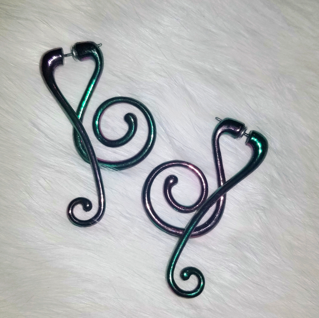 Funky Earrings 6$